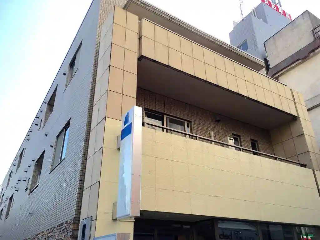 アクシス学芸大 外観